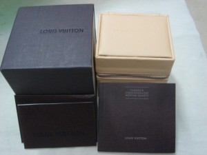 Louis vuitton watch box. whole set with manual book 
